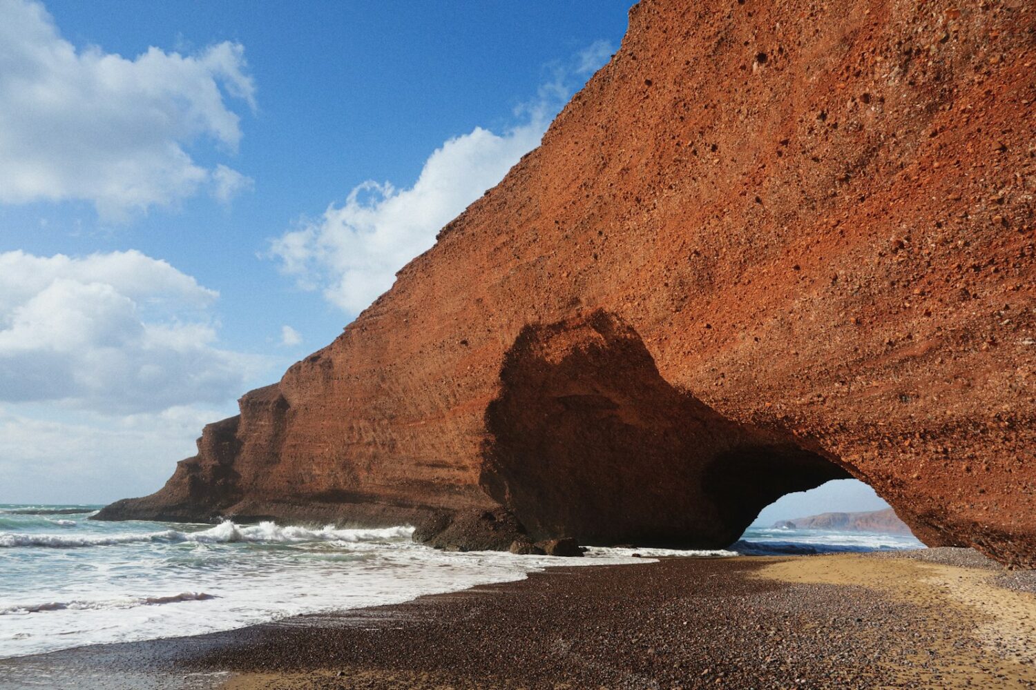 Arche de Legzira sur la côte atlantique près de Sidi Ifni Arche de Legzira sur la côte atlantique près de Sidi Ifni